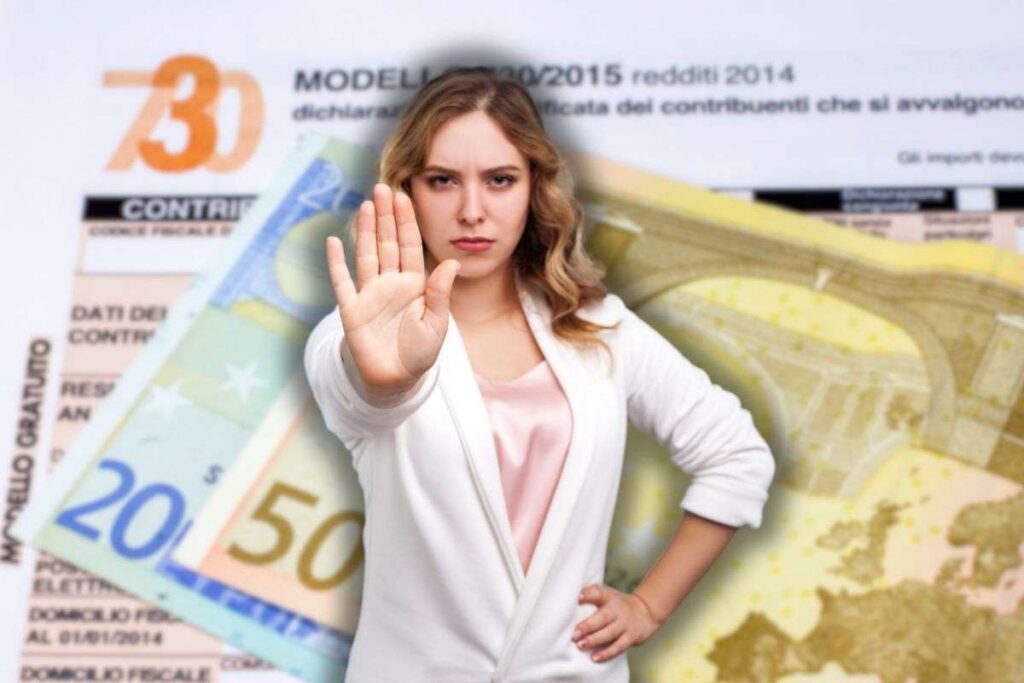 730 e soldi in contanti e donna che fa stop con le mani